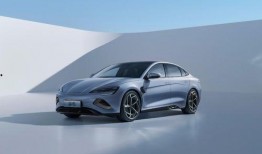 比亞迪海豹爆料視頻最新,性能與設(shè)計(jì)雙升級(jí)，引領(lǐng)電動(dòng)轎車新潮流