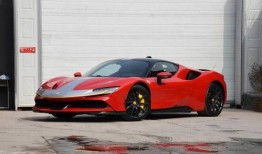 法拉利新車爆料視頻網紅,網紅爆料視頻揭秘神秘性能