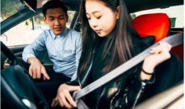 團(tuán)鬼六女學(xué)生在線觀看